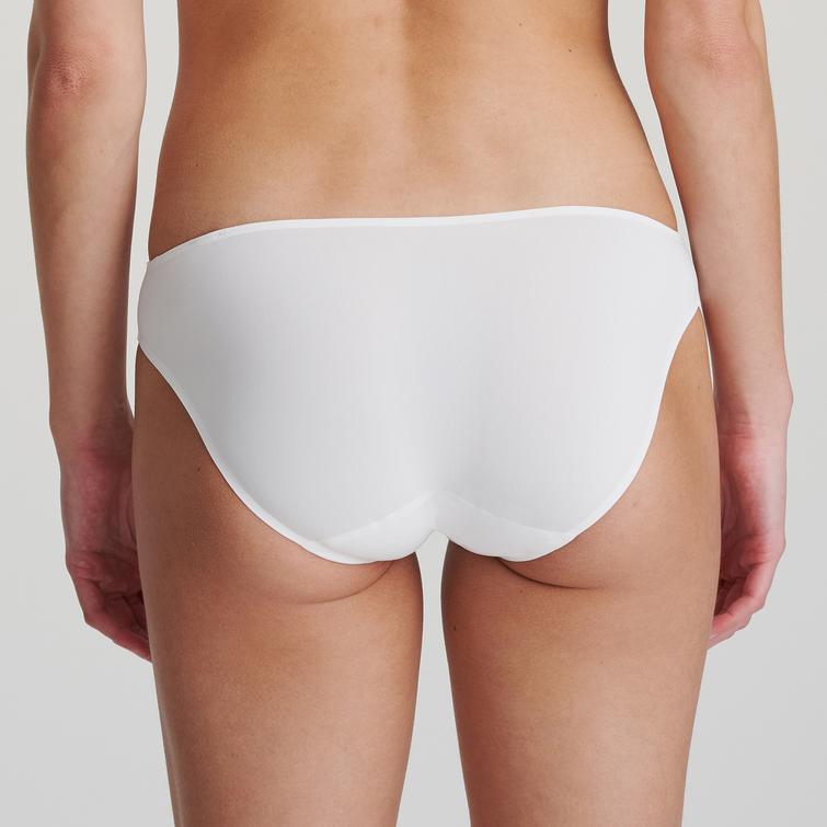 Marie Jo Tom tai-trosa Vit