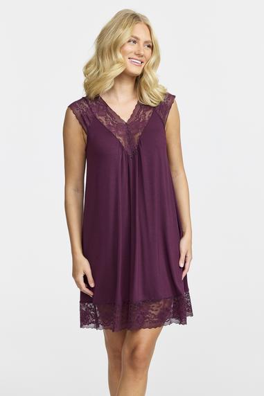 Damella nightdress with lace Plum