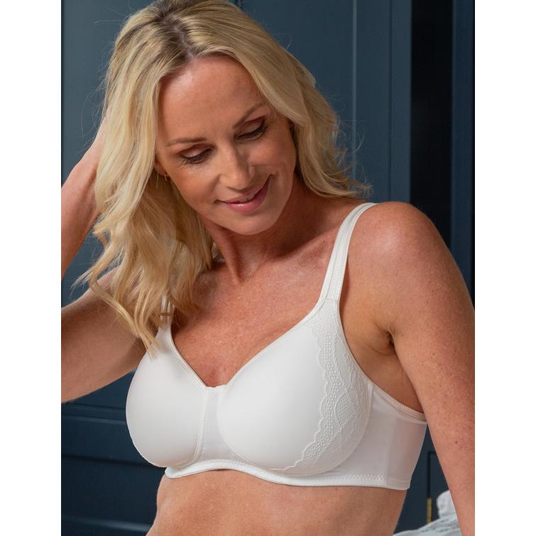 Trof&eacute; Malva vadderad bygell&ouml;s bh Naturvit